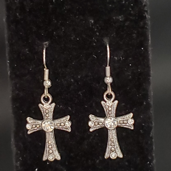 Earrings - Picture 5 of 6